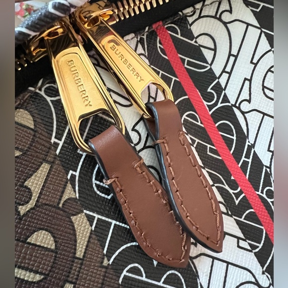 Burberry Monogram Stripe Print E-canvas Backpack - Picture 7 of 15